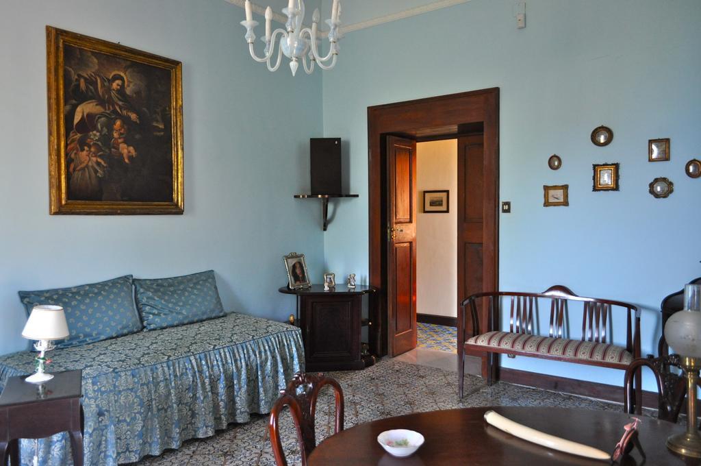 Villa Elizabeth Milazzo Szoba fotó